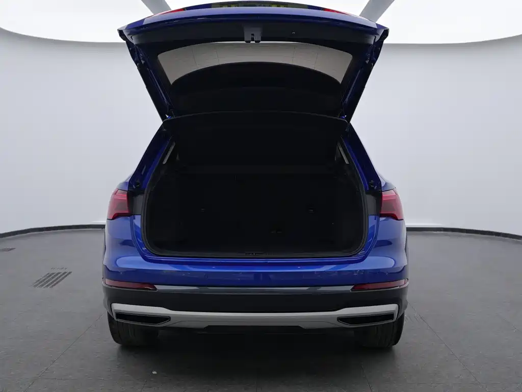 Audi Q3 2020 35 TFSI Enterprising and Elegant Model купить на сайте DeffCars
