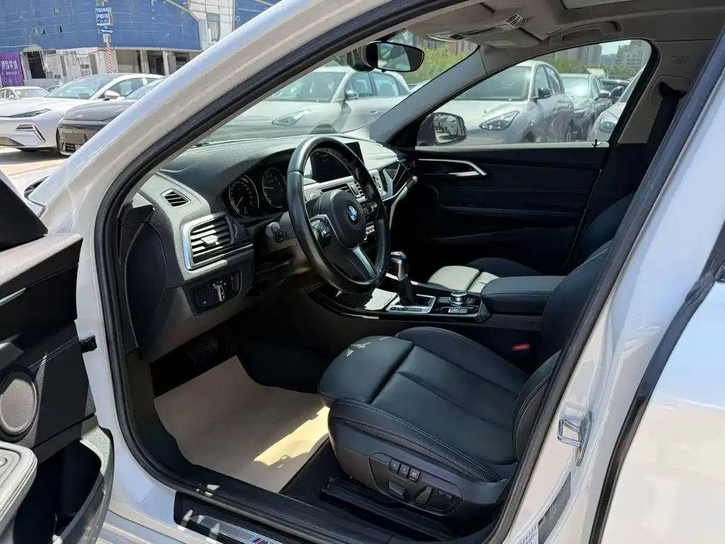 BMW 1 Series 2019 118i M Sports Package купить на сайте DeffCars