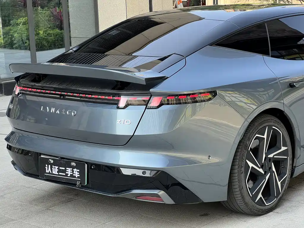Lynk & Co Z10 2025 95kWh 702km four-wheel drive Halo купить на сайте DeffCars