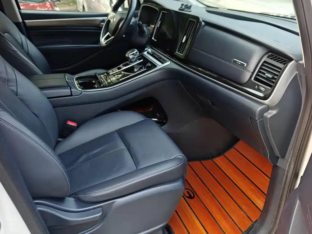Trumpchi M8 2023 Lead Show Series 390T Exclusive Edition купить на сайте DeffCars