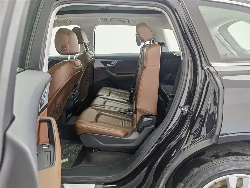 Audi Q7 2019 45 TFSI Comfort купить на сайте DeffCars