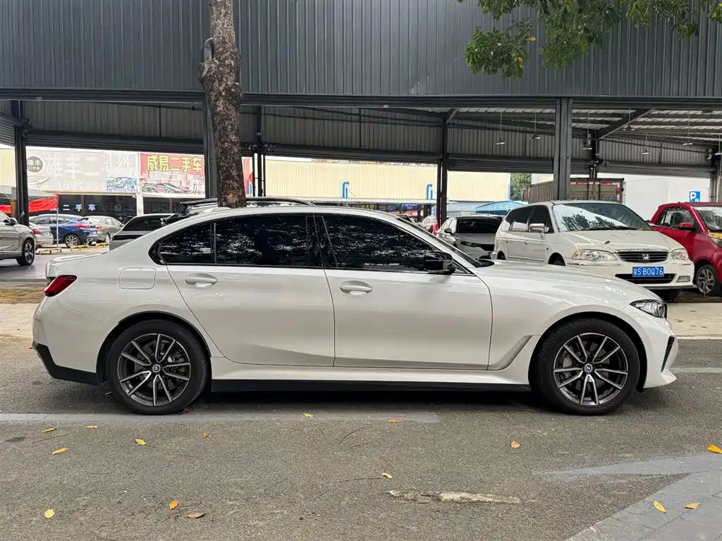 BMW i3 2023 eDrive 40L Night Sports Package купить на сайте DeffCars