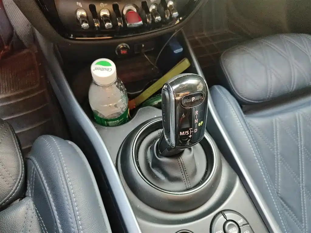 MINI CLUBMAN 2021 1.5T COOPER Connoisseur купить на сайте DeffCars