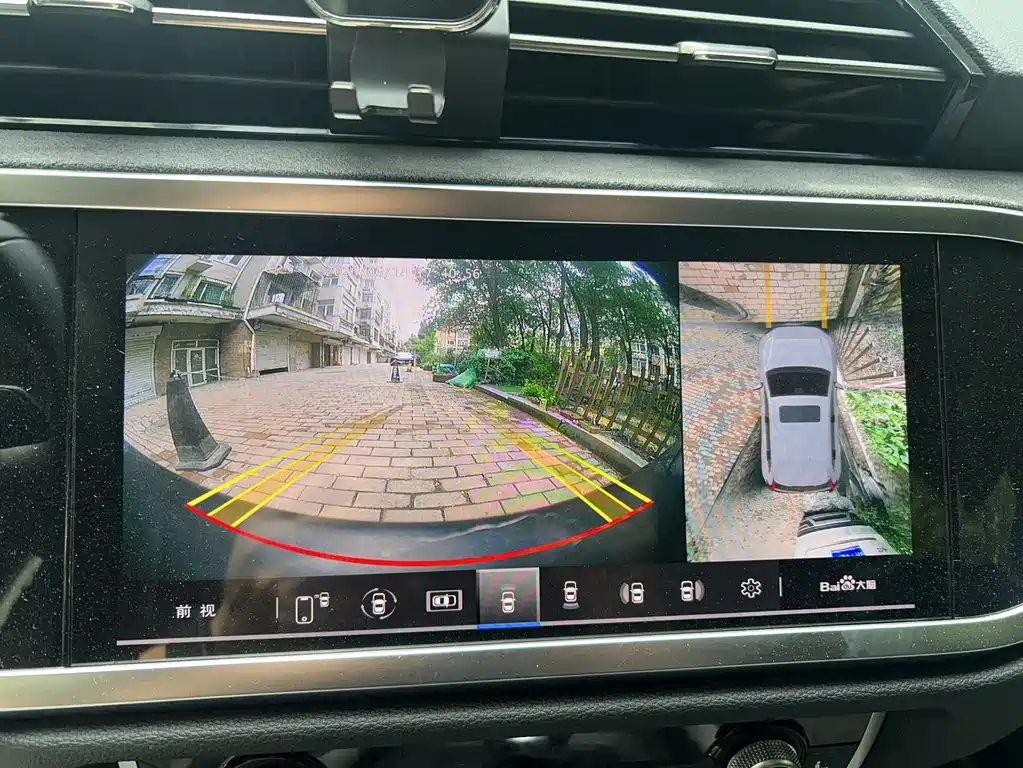 Audi Q3 2023 35 TFSI Fashionable and Dynamic (1.4T) купить на сайте DeffCars