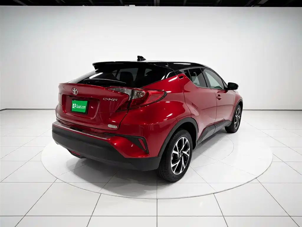 Toyota C-HR 2020 2.0L Leading Edition купить на сайте DeffCars