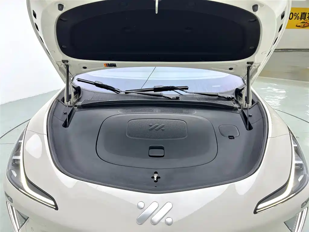 Zhiji LS7 2023 90kWh Elite rear-wheel drive version купить на сайте DeffCars