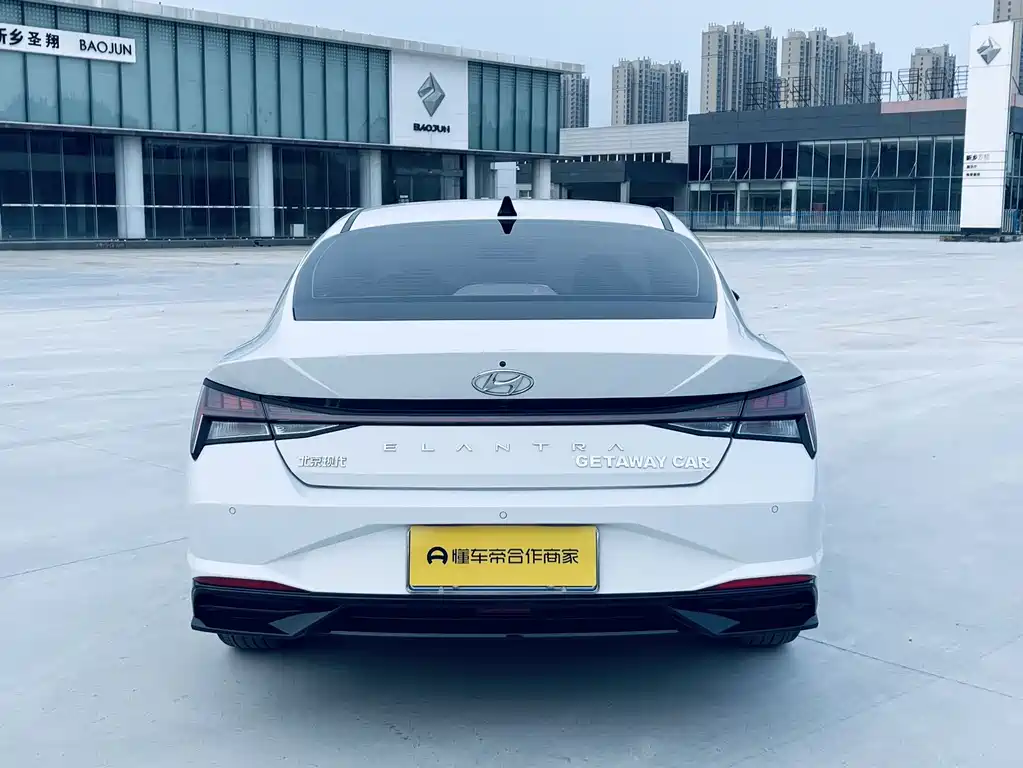 Elantra 2022 1.5L CVT LUX Premium Edition купить на сайте DeffCars