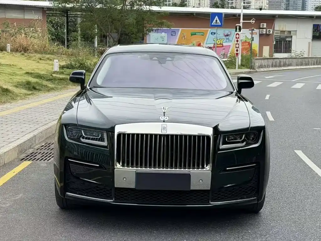 Ghost 2021 6.7T long wheelbase version купить на сайте DeffCars