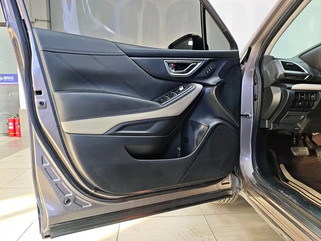 Forester 2022 2.0i AWD Deluxe Edition EyeSight купить на сайте DeffCars