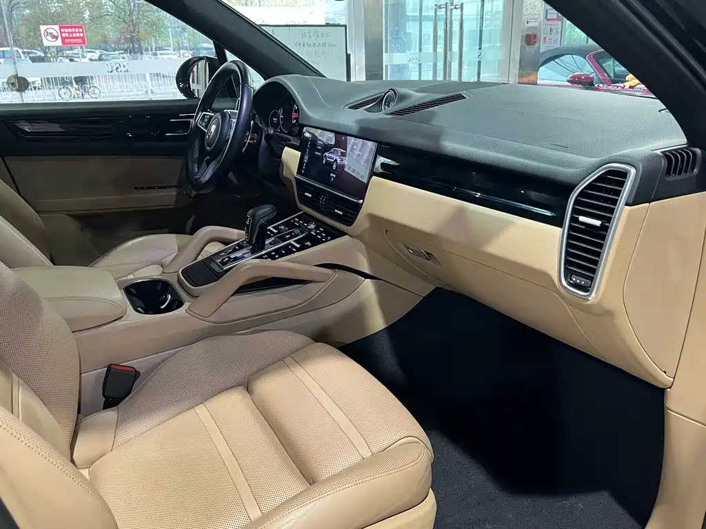 Cayenne 2019 3.0T купить на сайте DeffCars