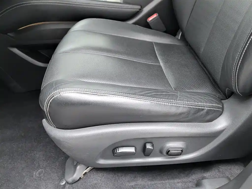 Loulan 2021 2.5L XL 2WD Intelligent Connected Deluxe Edition купить на сайте DeffCars