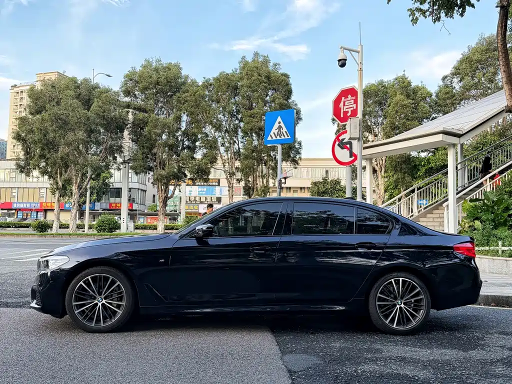 BMW 5 Series 2019 Modified 530Li Leading M Sport Kit купить на сайте DeffCars