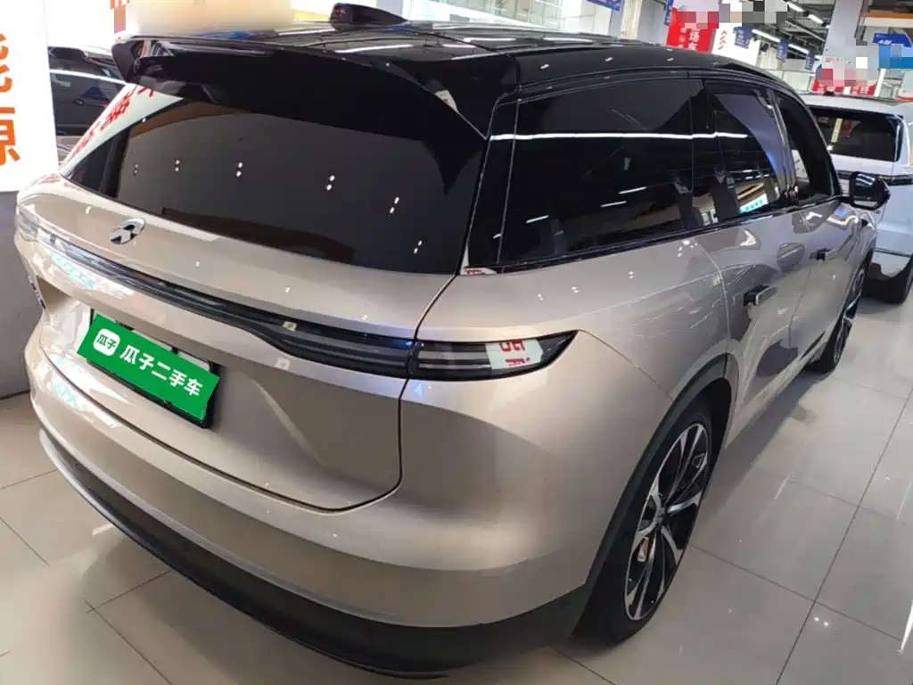 NIO ES8 2023 100kWh Signature Edition купить на сайте DeffCars
