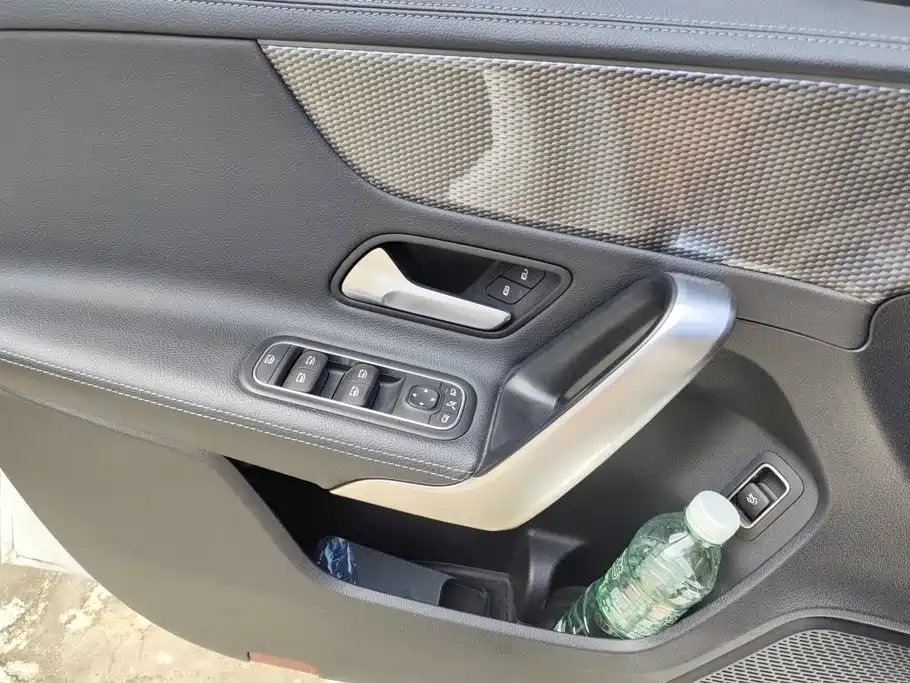 Mercedes-Benz A-Class 2022 A 200 L Sports Sedan Dynamic Type купить на сайте DeffCars
