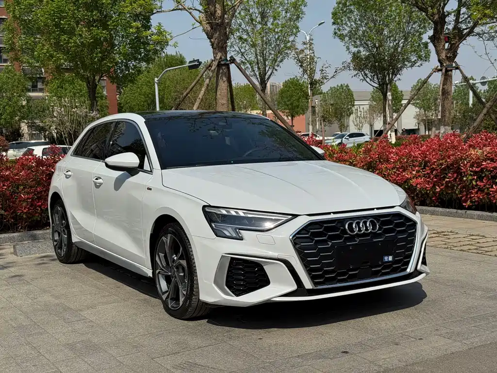 Audi A3 2023 Sportback 35 TFSI stylish and sporty купить на сайте DeffCars