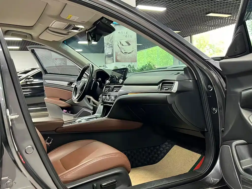 Accord 2018 Rui·Hybrid 2.0L Ruizhi Edition National VI купить на сайте DeffCars