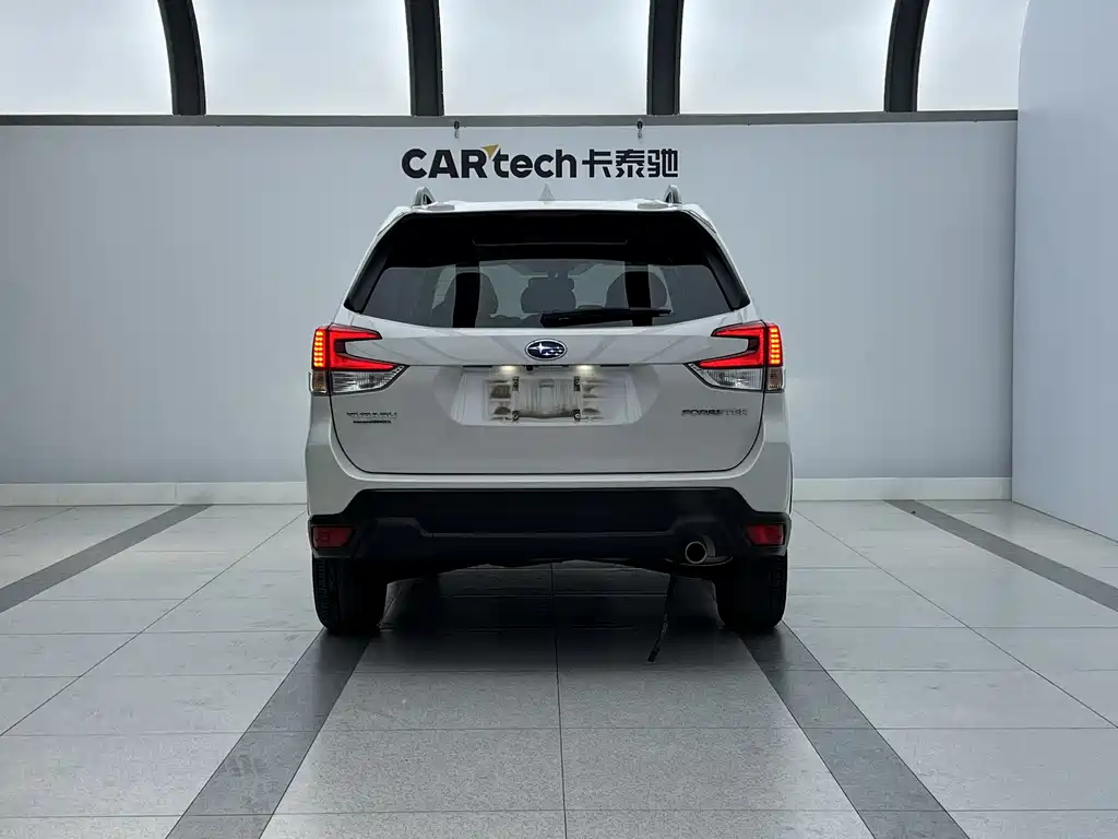 Forester 2022 2.0i AWD Deluxe Edition купить на сайте DeffCars