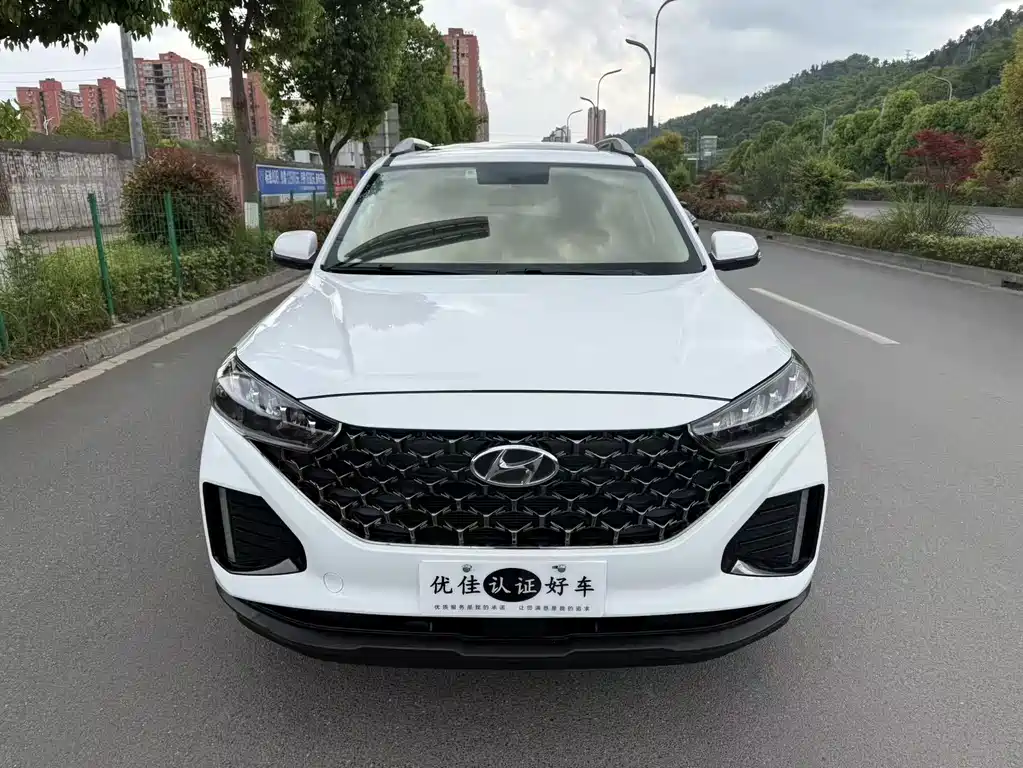 Beijing Hyundai ix35 2021 2.0L automatic two-wheel drive GLS leading version купить на сайте DeffCars