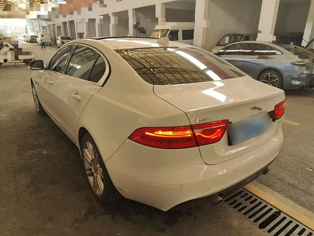 Jaguar XEL 2019 2.0T 200PS Exclusive Edition купить на сайте DeffCars