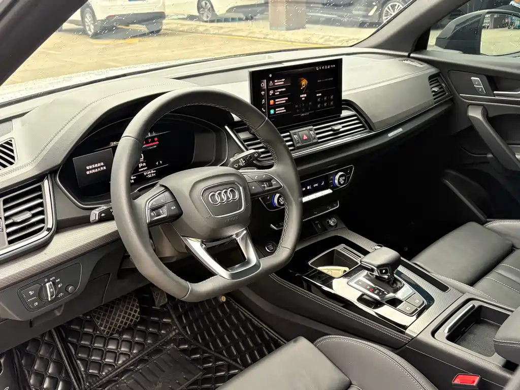 Audi Q5L 2023 40T luxury and dynamic model купить на сайте DeffCars