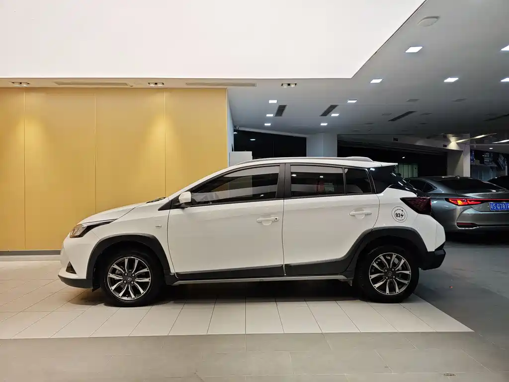 YARiS L Zhixuan 2020 Zhixuan X 1.5L CVT Deluxe Edition купить на сайте DeffCars