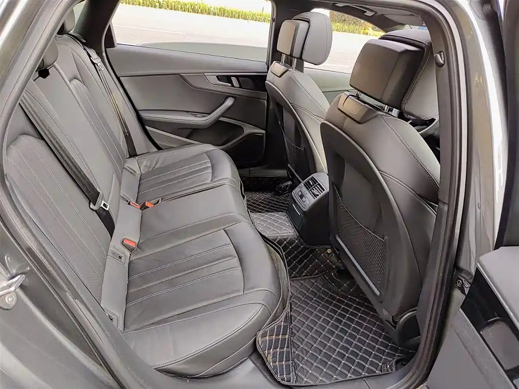 Audi A4L 2024 40 TFSI luxury and dynamic model купить на сайте DeffCars