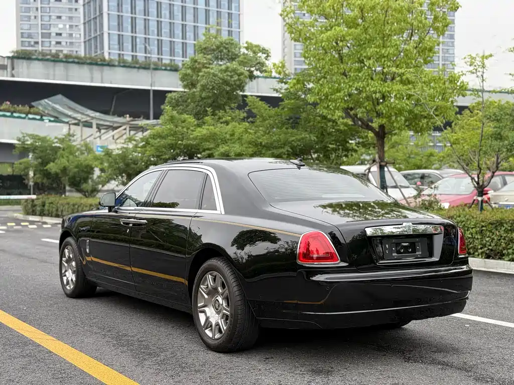 Ghost 2015 Series II Extended Edition купить на сайте DeffCars