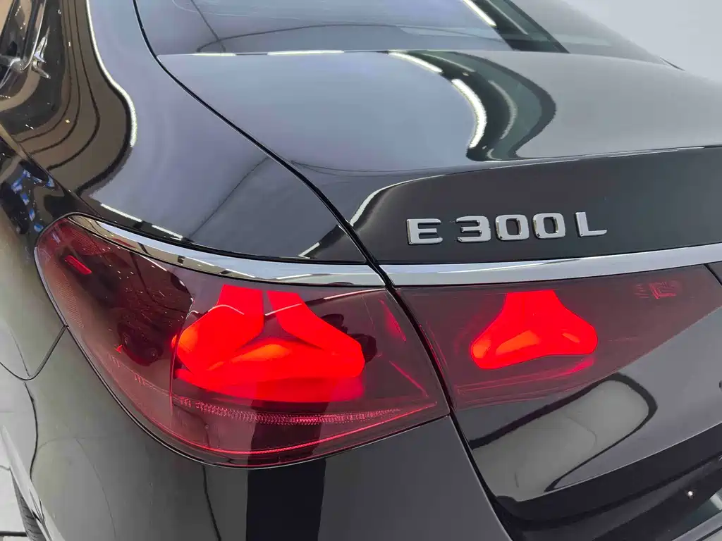 Mercedes-Benz E-Class 2025 E 300 L Luxury Model купить на сайте DeffCars
