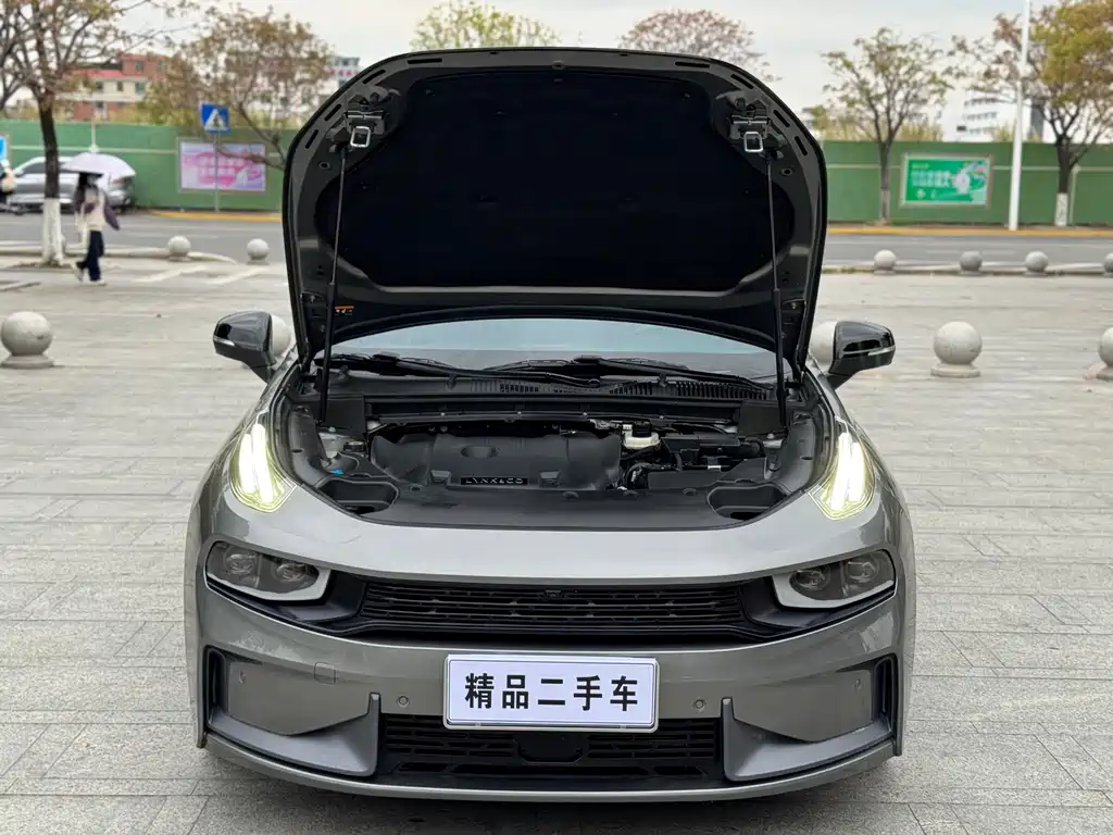 Lynk & Co 03 2022 2.0TD DCT Pro купить на сайте DeffCars