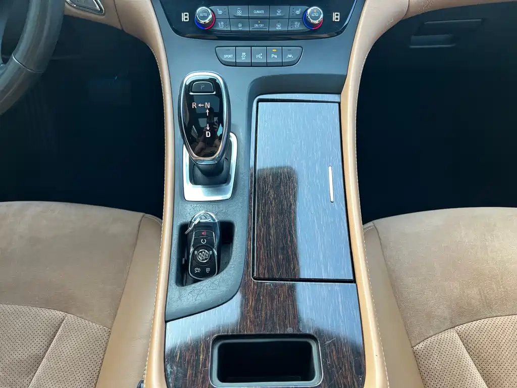 LaCrosse 2016 28T flagship model купить на сайте DeffCars