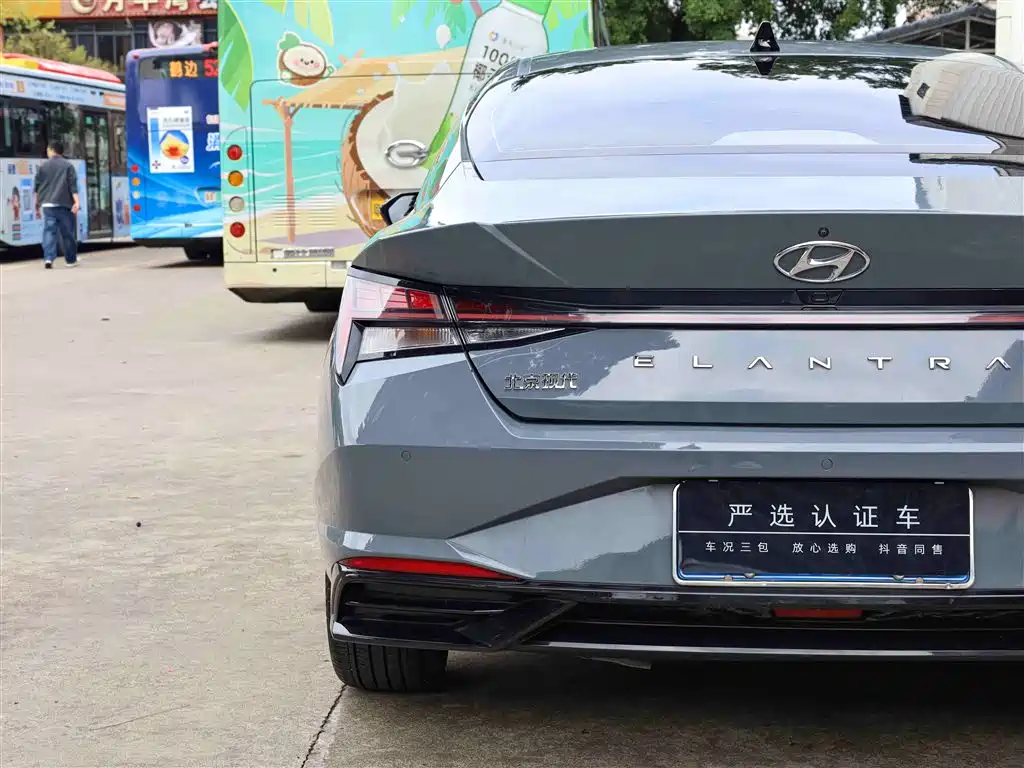 Elantra 2021 1.5L CVT LUX Premium Edition купить на сайте DeffCars