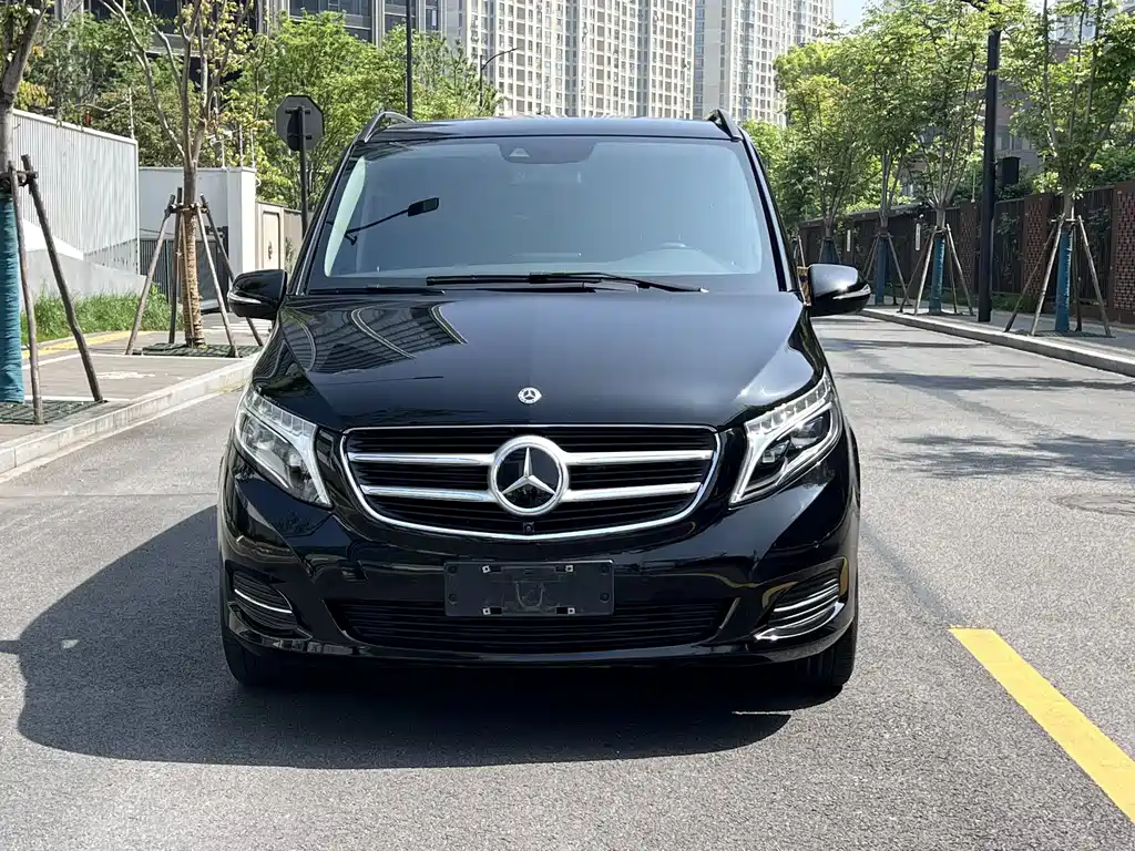 Mercedes-Benz V-Class 2018 V 260 L Premium Extended Edition National VI купить на сайте DeffCars