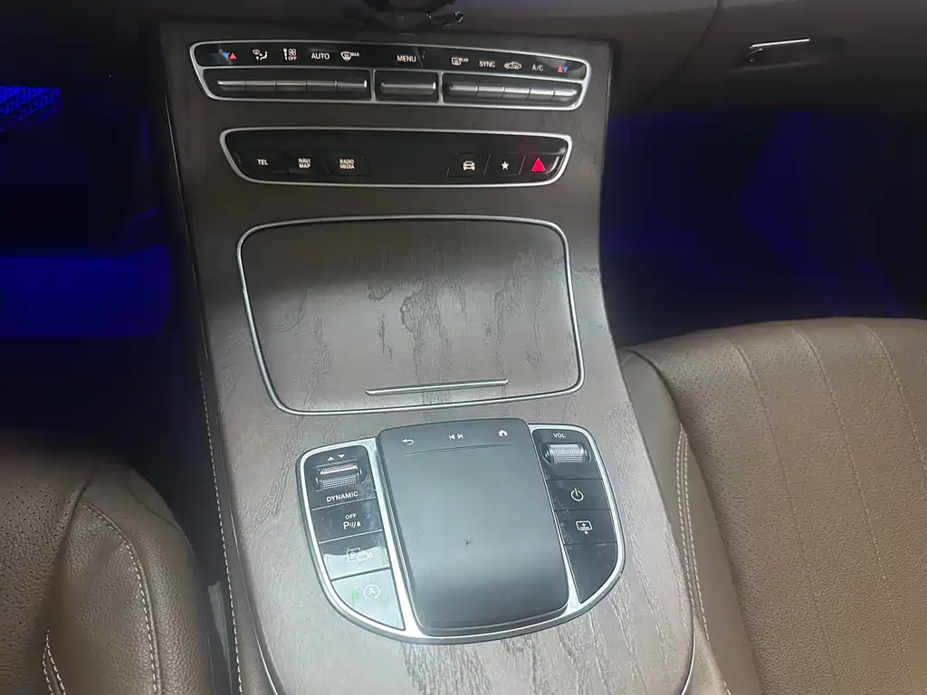 Mercedes-Benz E-Class 2023 facelift E 300 L luxury model купить на сайте DeffCars