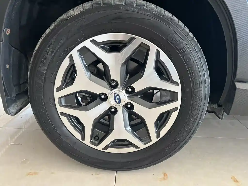 Forester 2022 2.0i AWD Deluxe Edition EyeSight купить на сайте DeffCars