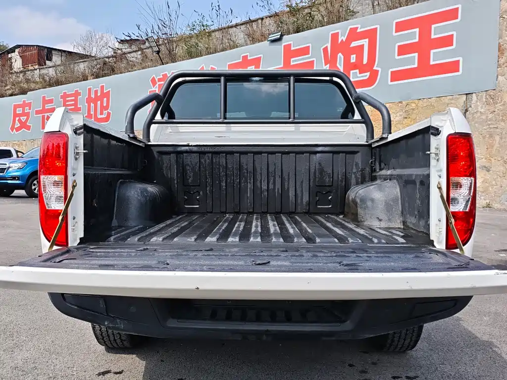 Baodian 2023 2.5T diesel two-wheel drive comfort version standard axle JX4D25A6L купить на сайте DeffCars