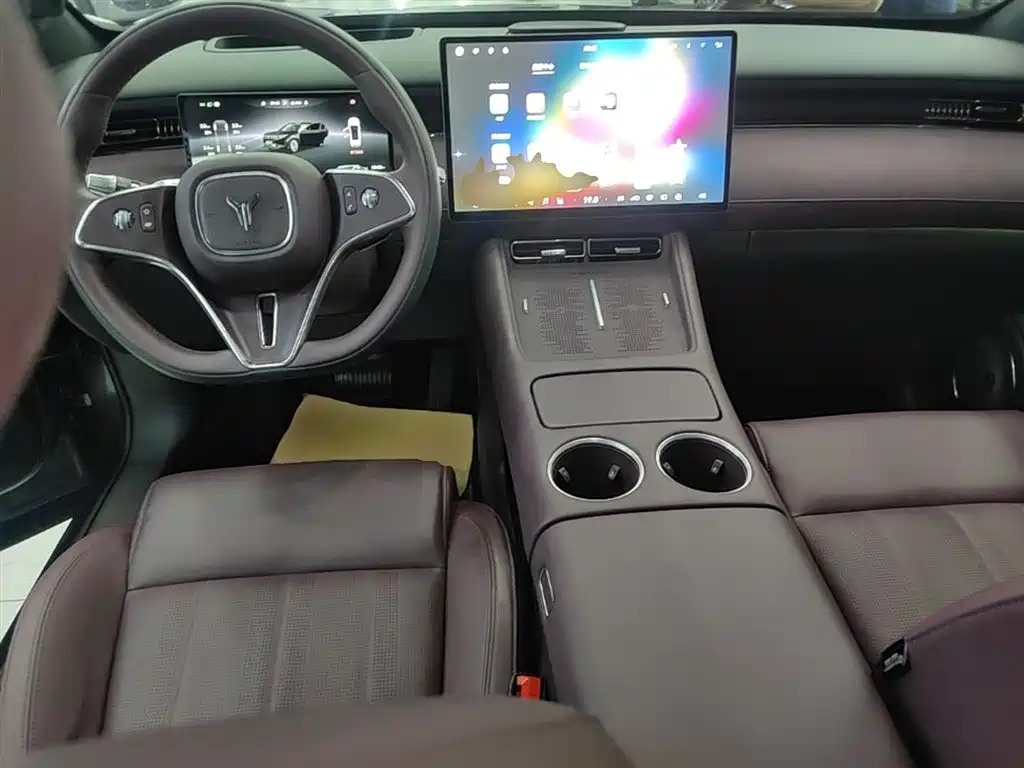 Lantu FREE 2025 FREE+ four-wheel drive Qiankun version купить на сайте DeffCars