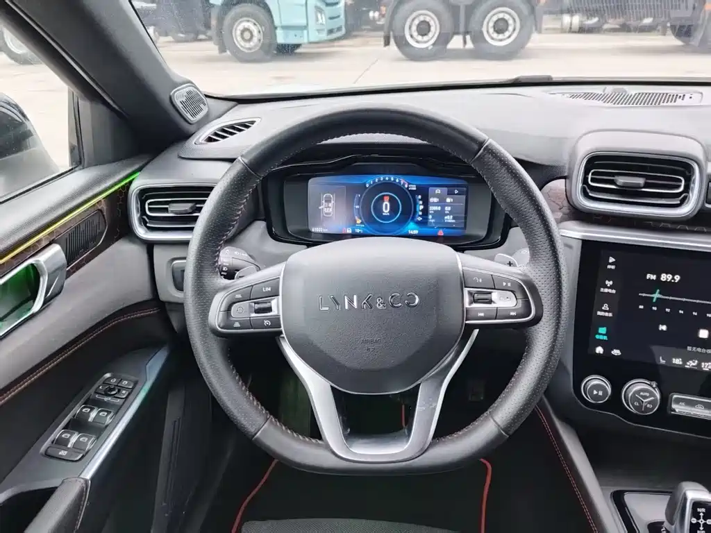 Lynk & Co 03 2018 1.5TD DCT Jin Pro Edition National V купить на сайте DeffCars