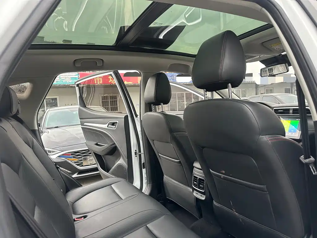 MG ZS 2022 180DVVT automatic sports version купить на сайте DeffCars