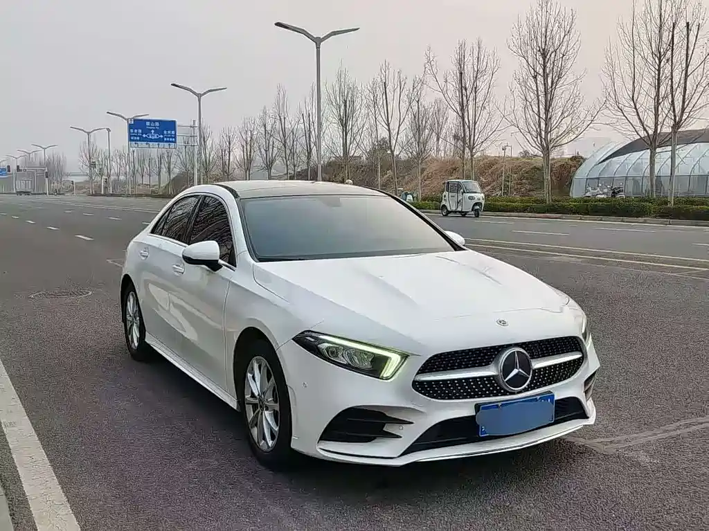 Mercedes-Benz A-Class 2020 Facelift A 200 L Sports Sedan Dynamic Type купить на сайте DeffCars