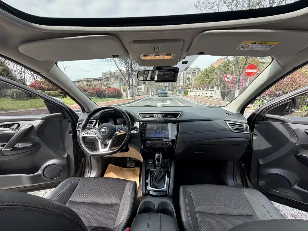 Qashqai 2019 2.0L CVT Deluxe Edition купить на сайте DeffCars