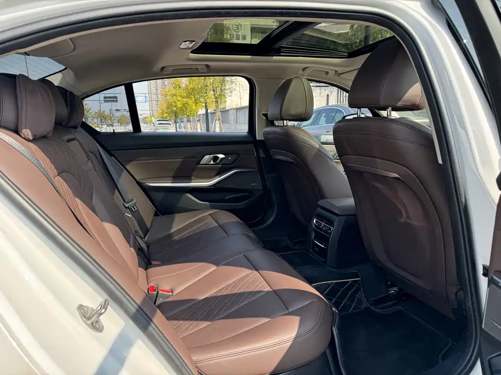 BMW 3 Series 2023 325Li M Sports Night Package купить на сайте DeffCars