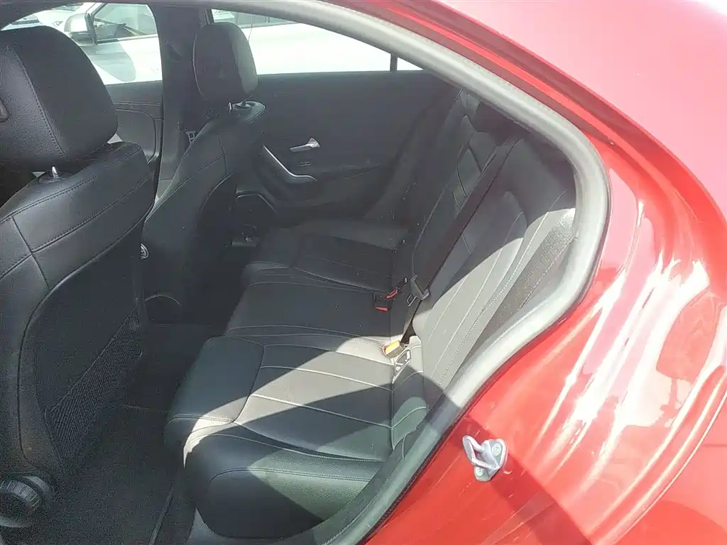 Mercedes-Benz A-Class 2020 Facelift A 200 L Sports Sedan Dynamic Type купить на сайте DeffCars