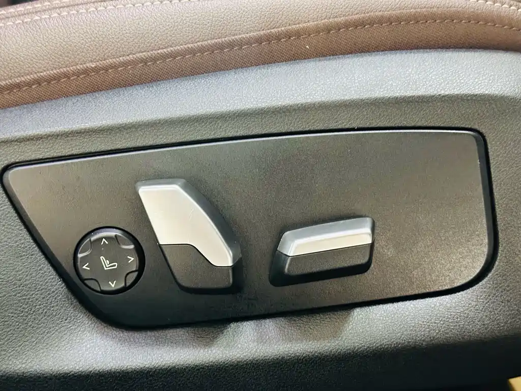 BMW 5 Series 2019 525Li M Sports Package купить на сайте DeffCars