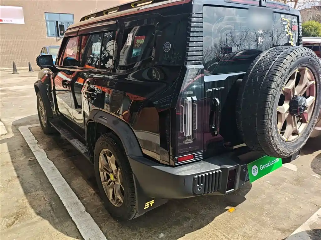 Jietu Traveler 2023 2.0T four-wheel drive conquers купить на сайте DeffCars