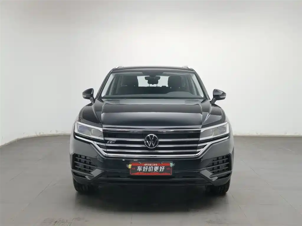 Touareg 2021 2.0TSI Pilot Special Edition купить на сайте DeffCars