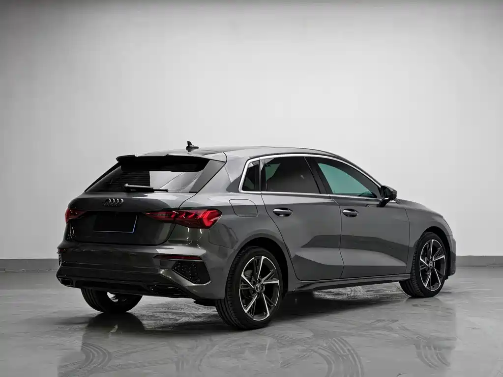 Audi A3 2024 Sportback 35 TFSI stylish and sporty купить на сайте DeffCars