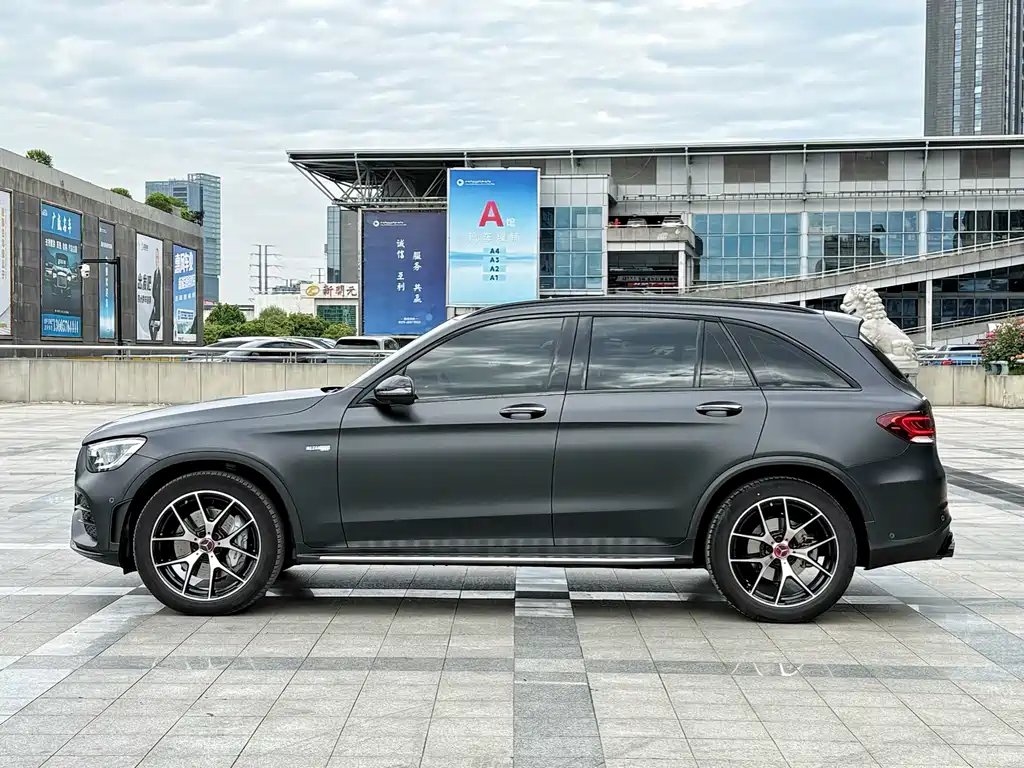 Mercedes-Benz GLC AMG 2022 AMG GLC 43 4MATIC купить на сайте DeffCars