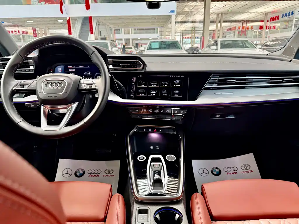 Audi A3 2025 A3L Limousine 35TFSI Flying Spur Exclusive купить на сайте DeffCars