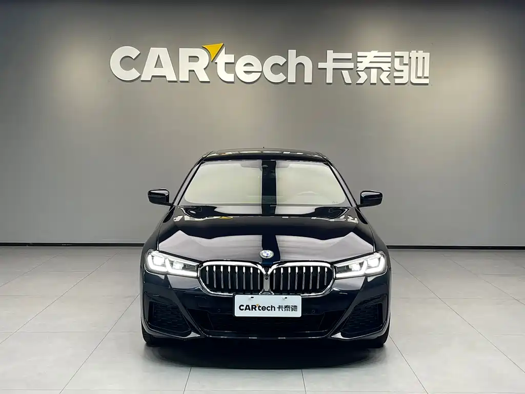 BMW 5 Series 2022 530Li Exclusive M Sports Package купить на сайте DeffCars