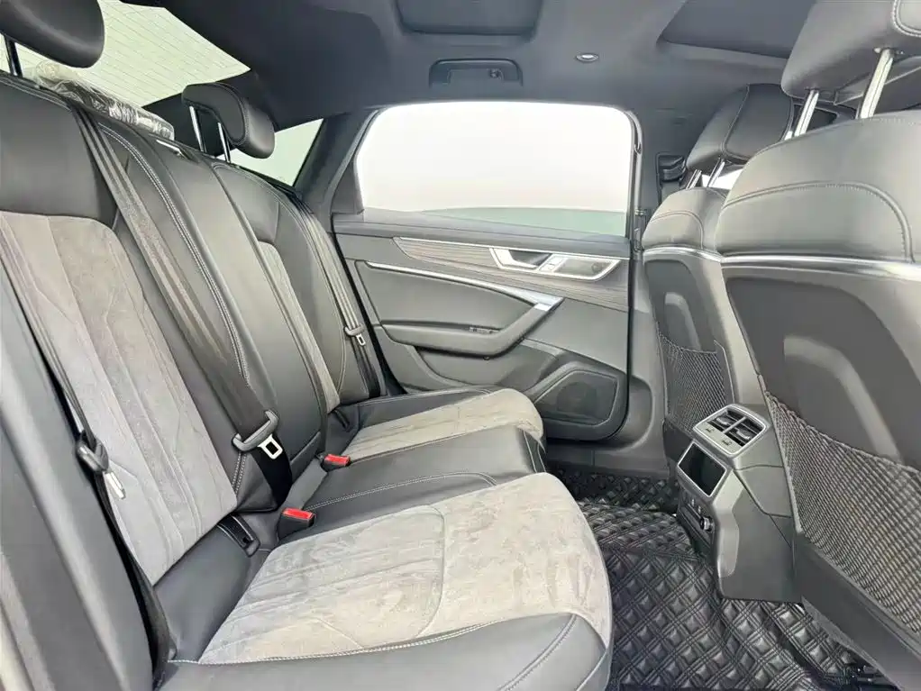 Audi A6L 2024 45 TFSI quattro premium dynamic model купить на сайте DeffCars